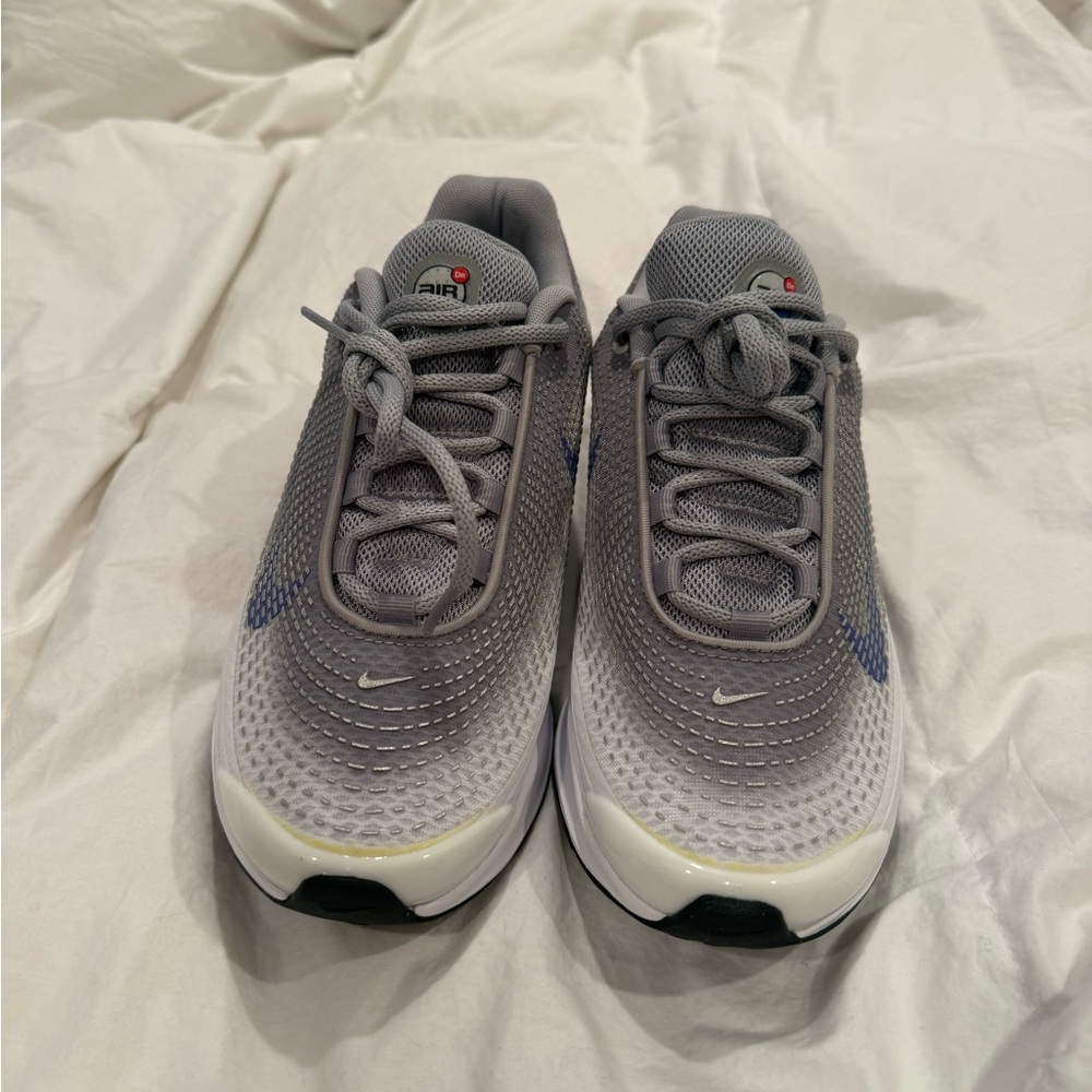 NIKE air max women’s size 9.5 - Picture 2 of 6